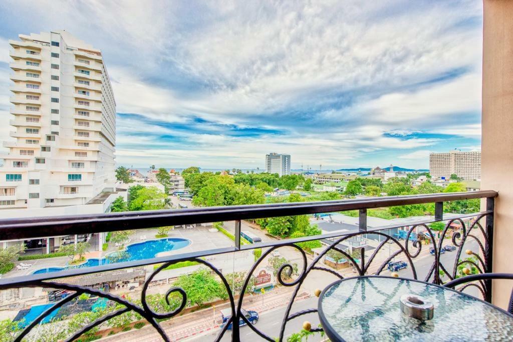 Atlantis Condo Resort Jomtien מראה חיצוני תמונה