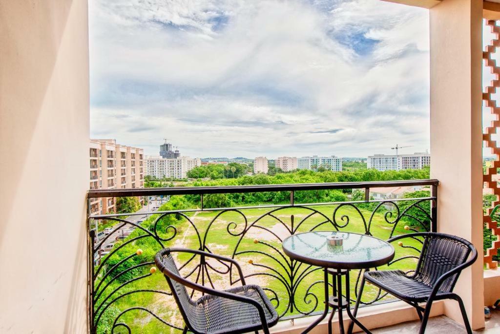 Atlantis Condo Resort Jomtien מראה חיצוני תמונה